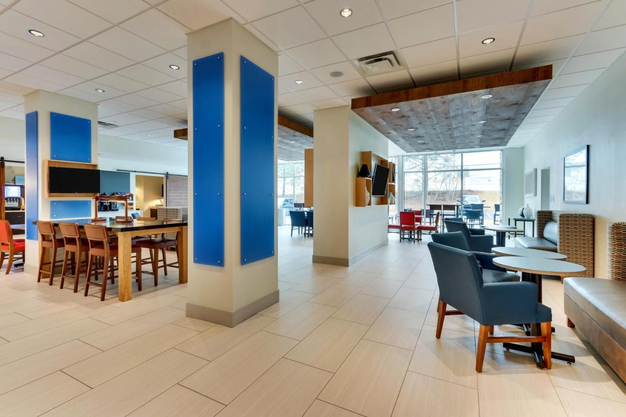 Holiday Inn Express & Suites - Dawsonville By Ihg Exterior foto